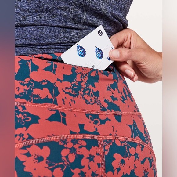 Lululemon Final Lap Crop *23" Efflorescent Dark Canyon Onyx Blue Size 10 - Picture 4 of 9